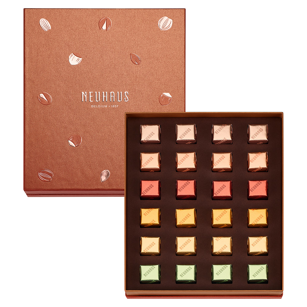 5026139_5413676774130_LES-SAVOUREUX-24PC-223G_closed_opened_hr